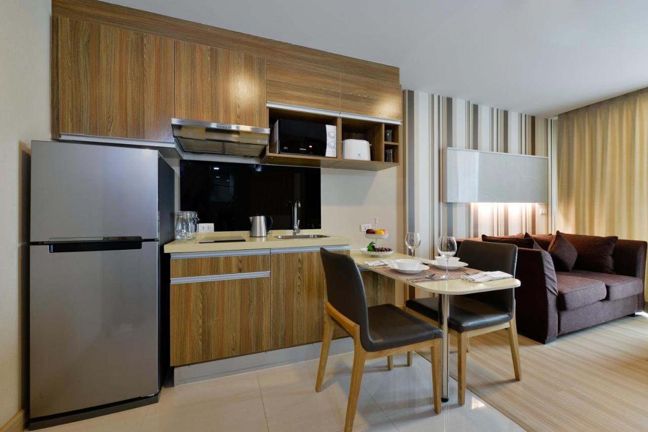 Ramada By Wyndham Bangkok Ten Ekamai Residences 외부 사진