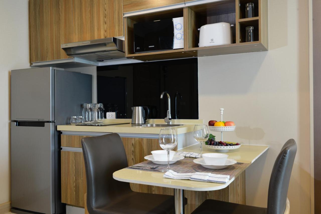 Ramada By Wyndham Bangkok Ten Ekamai Residences 외부 사진