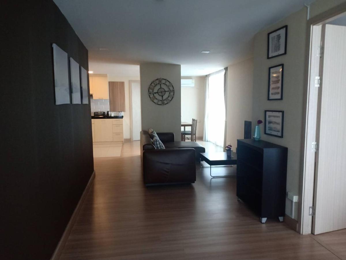 Ramada By Wyndham Bangkok Ten Ekamai Residences 외부 사진